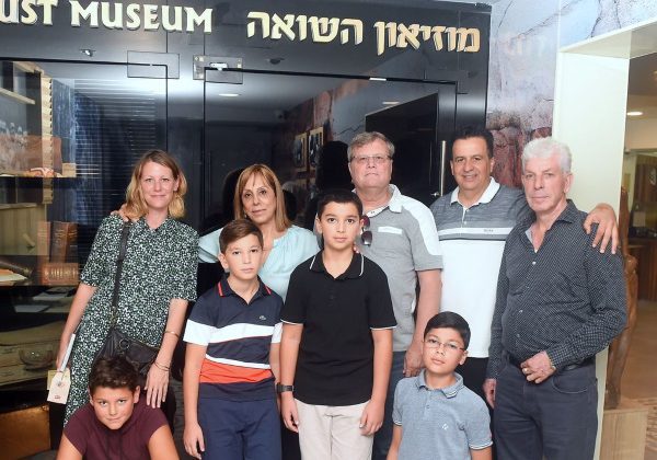 ביקורה המרגש של הגב' עובדיה בעמותת "יד עזר לחבר"